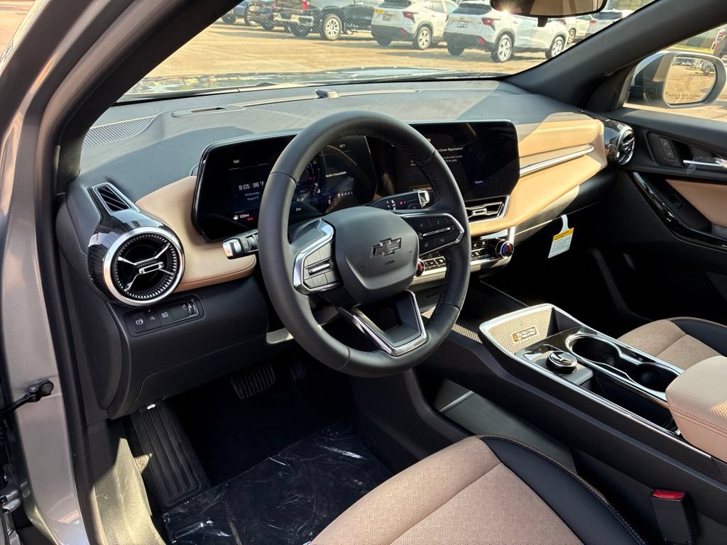 New 2027 Chevrolet Equinox ACTIV w/ Convenience Package III FWD image 20