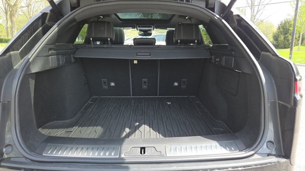Used 2020 Land Rover Range Rover Velar S image 27