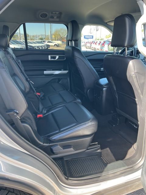 Used 2023 Ford Explorer XLT w/ Equipment Group 202A image 31