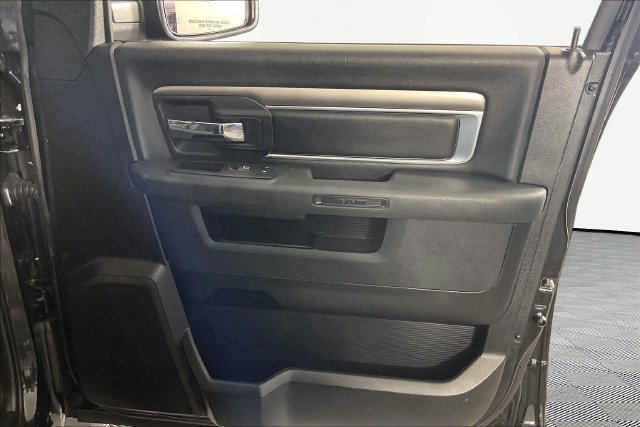 Used 2024 RAM 1500 Warlock RWD image 25