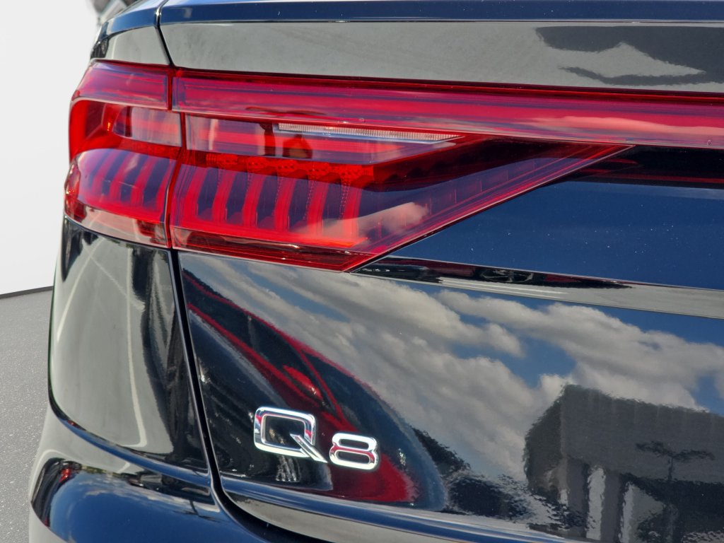 Used 2023 Audi Q8 Premium Plus w/ Premium Plus Package AWD/4WD image 28