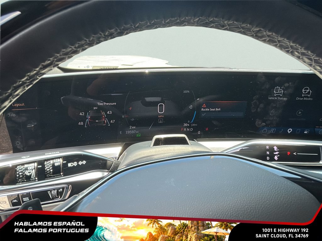Certified 2025 Cadillac Lyriq Luxury w/ LPO, Floor Liner Package AWD/4WD image 18