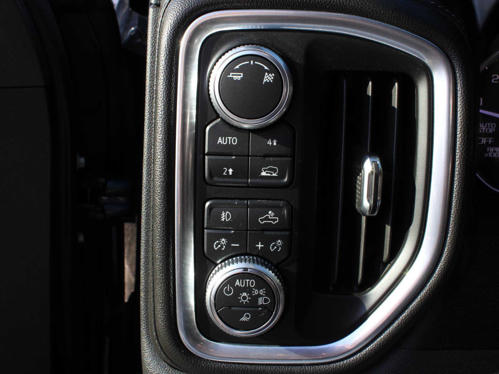 Used 2019 GMC Sierra 1500 SLT w/ SLT Premium Package image 11