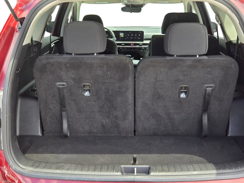Certified 2025 Kia Sorento LX FWD image 13