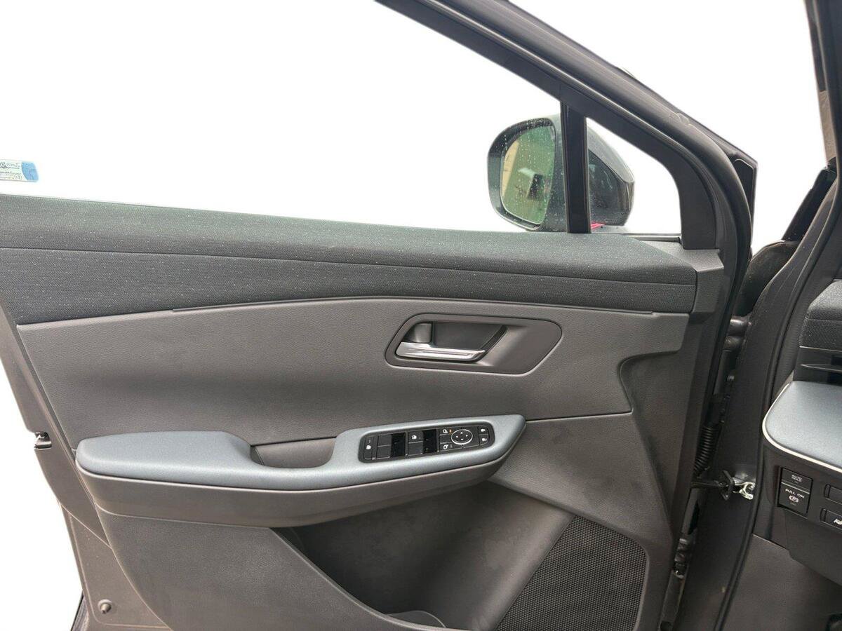 New 2026 Nissan Leaf w/ Floor Mat Package (S+) FWD image 17