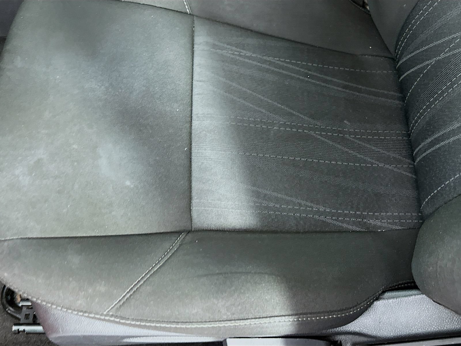 Used 2017 Ford Focus SE FWD image 18