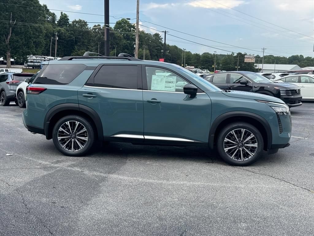 New 2026 Nissan Pathfinder Platinum w/ Lighting Package AWD/4WD image 2