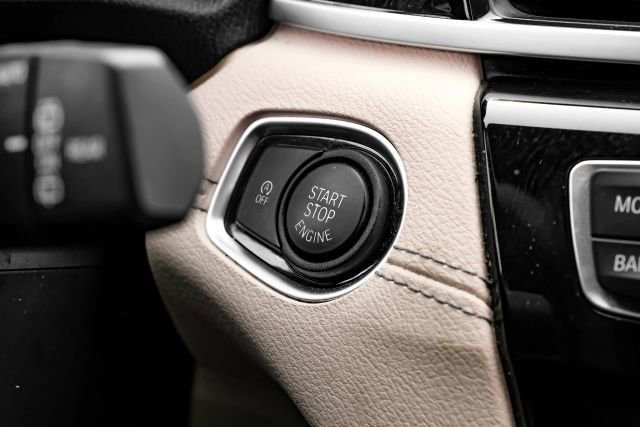 Used 2020 BMW X2 sDrive28i w/ Convenience Package image 31