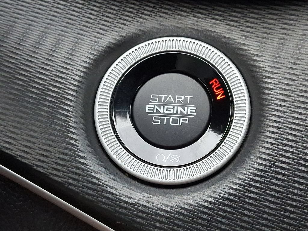 Used 2023 Jeep Grand Cherokee Altitude AWD/4WD image 23