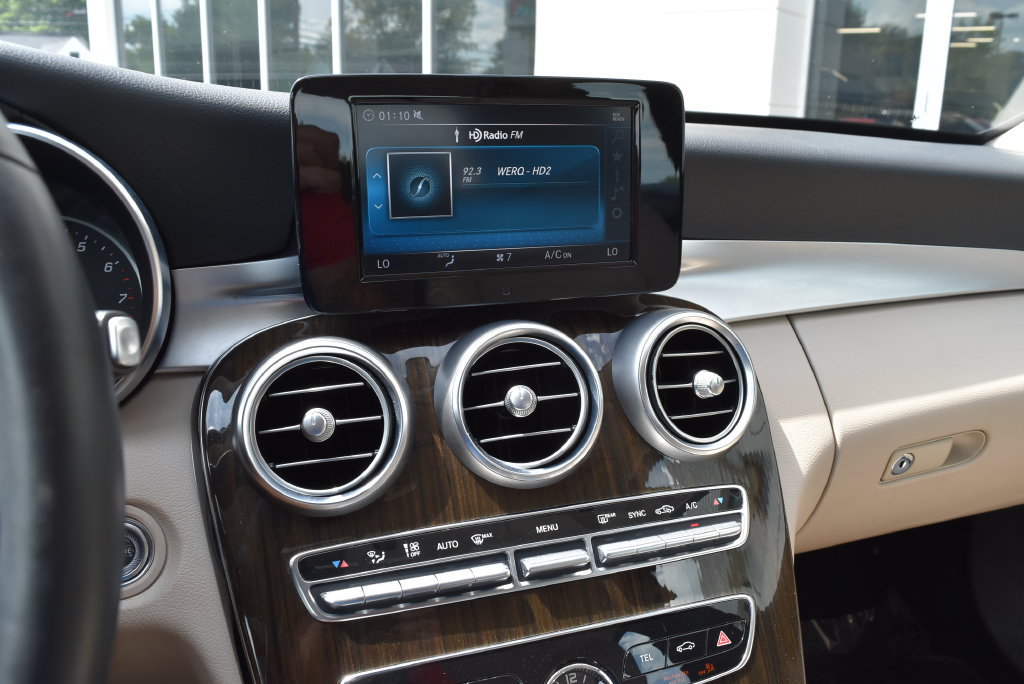 Used 2019 Mercedes-Benz C 300 4MATIC Sedan image 15