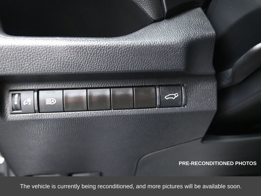 Used 2023 Toyota RAV4 XLE Premium image 29