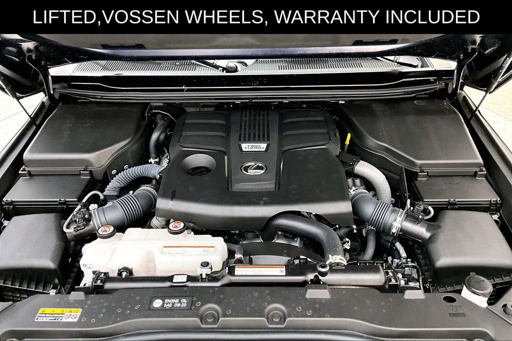 Used 2025 Lexus GX 550 w/ Accessory Package (2T) image 11