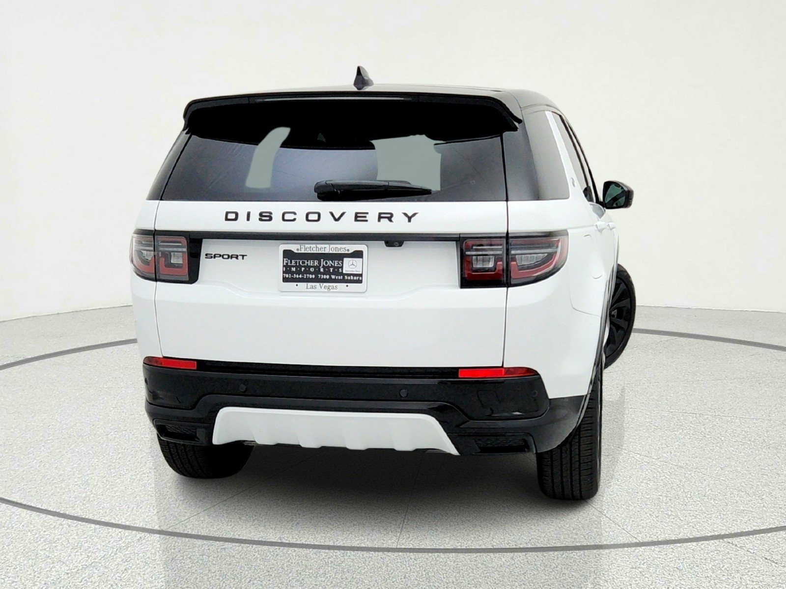 Used 2024 Land Rover Discovery Sport Dynamic SE AWD/4WD image 10