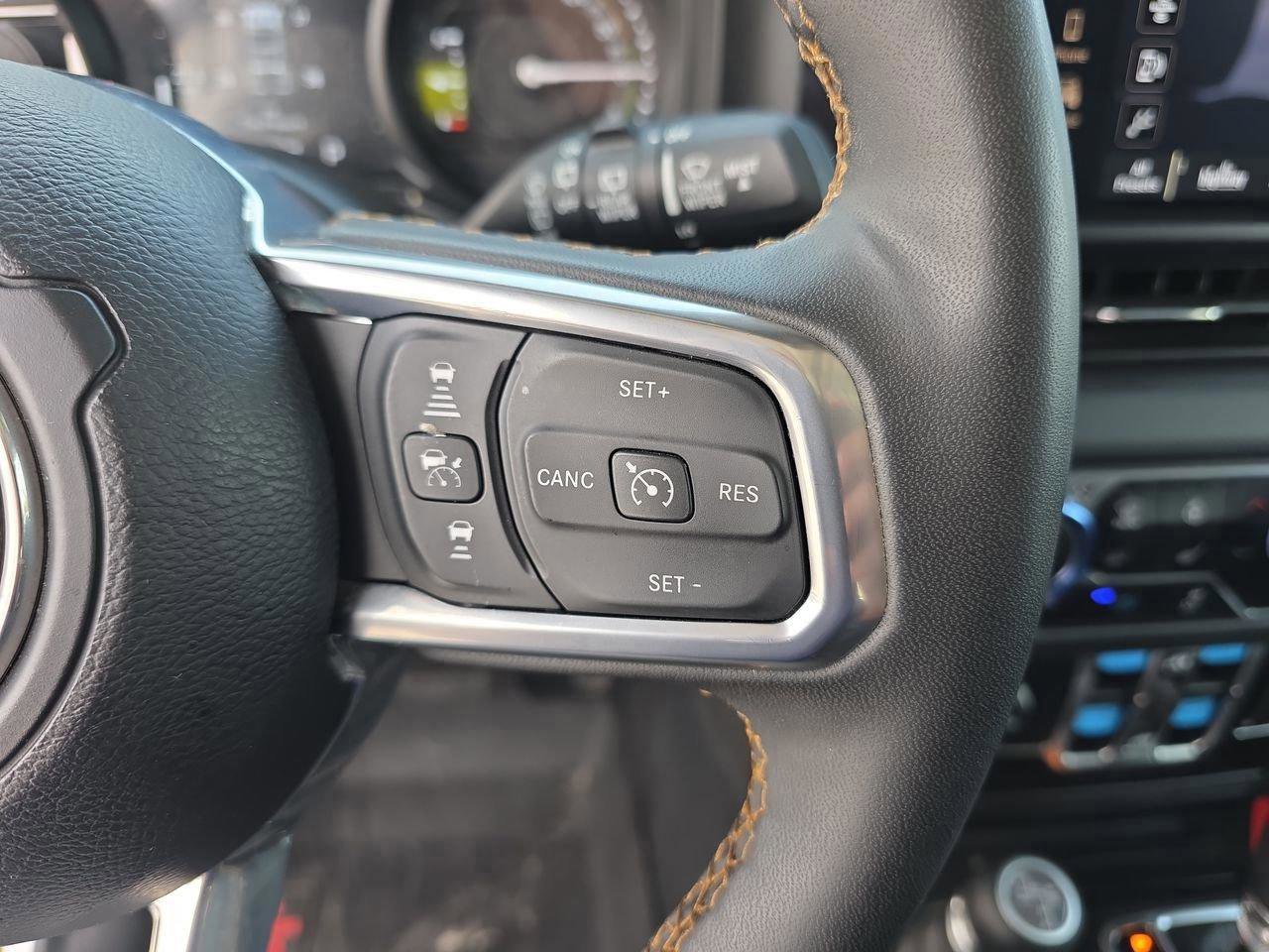 Used 2024 Jeep Wrangler Unlimited Sahara AWD/4WD image 30