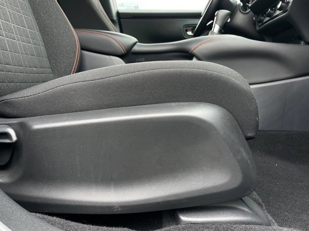 Used 2025 Honda HR-V Sport image 30