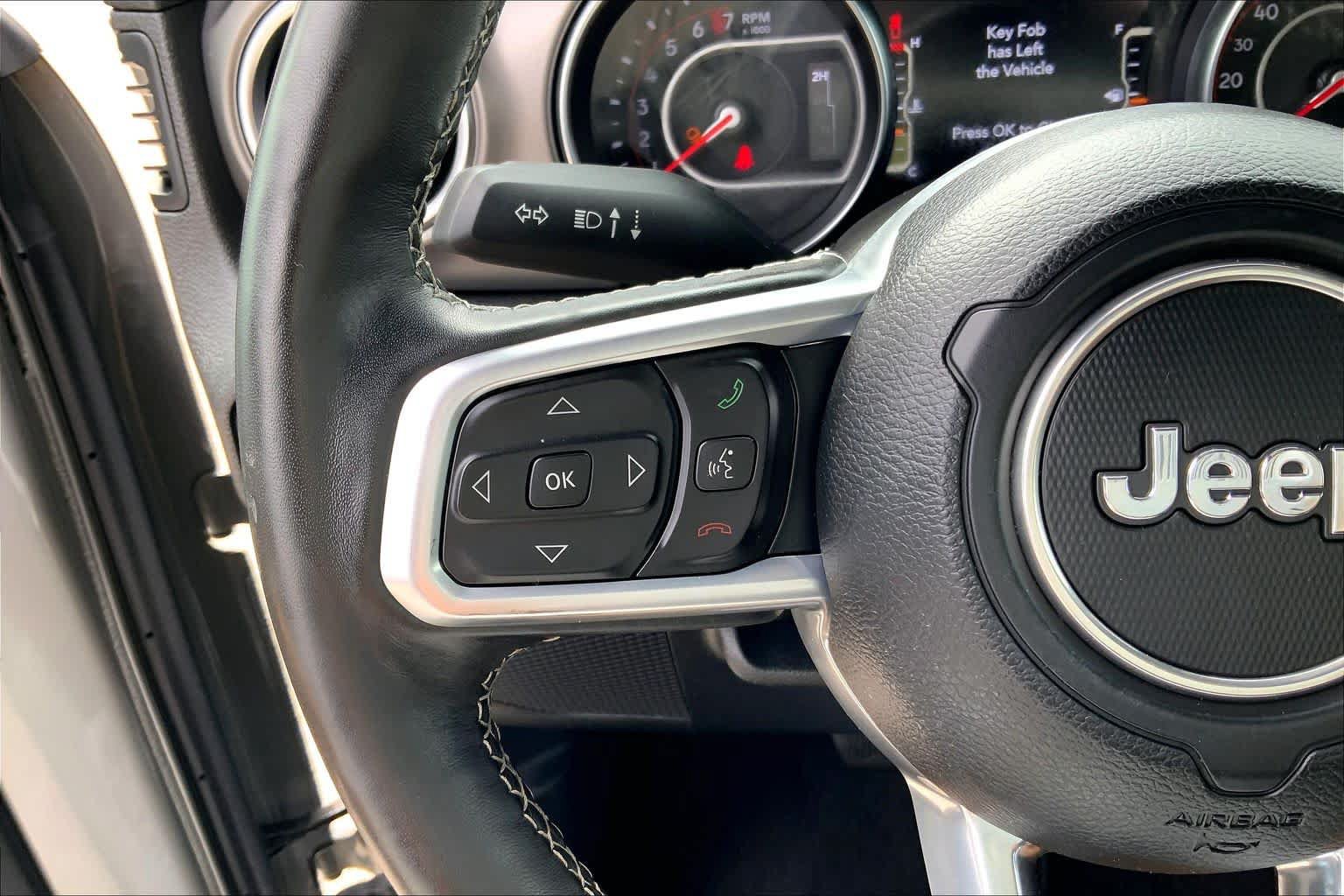Used 2021 Jeep Gladiator Rubicon AWD/4WD image 19