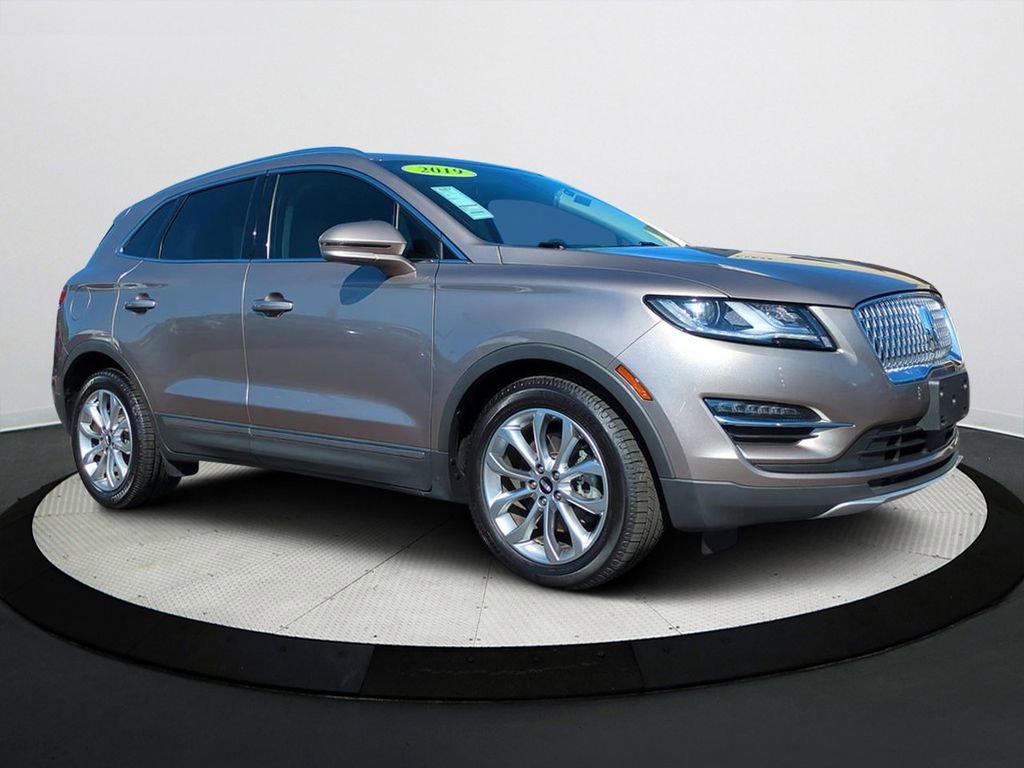 Used 2019 Lincoln MKC Select w/ Select Plus Package image 2