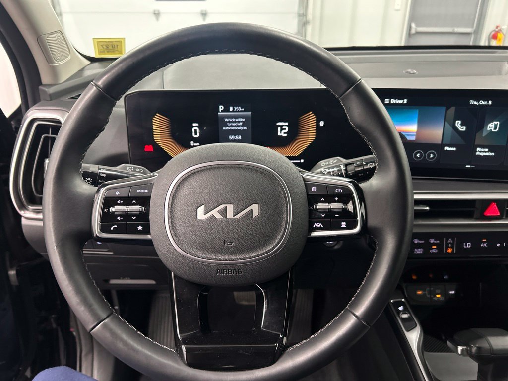 Used 2025 Kia Sorento EX AWD/4WD image 22