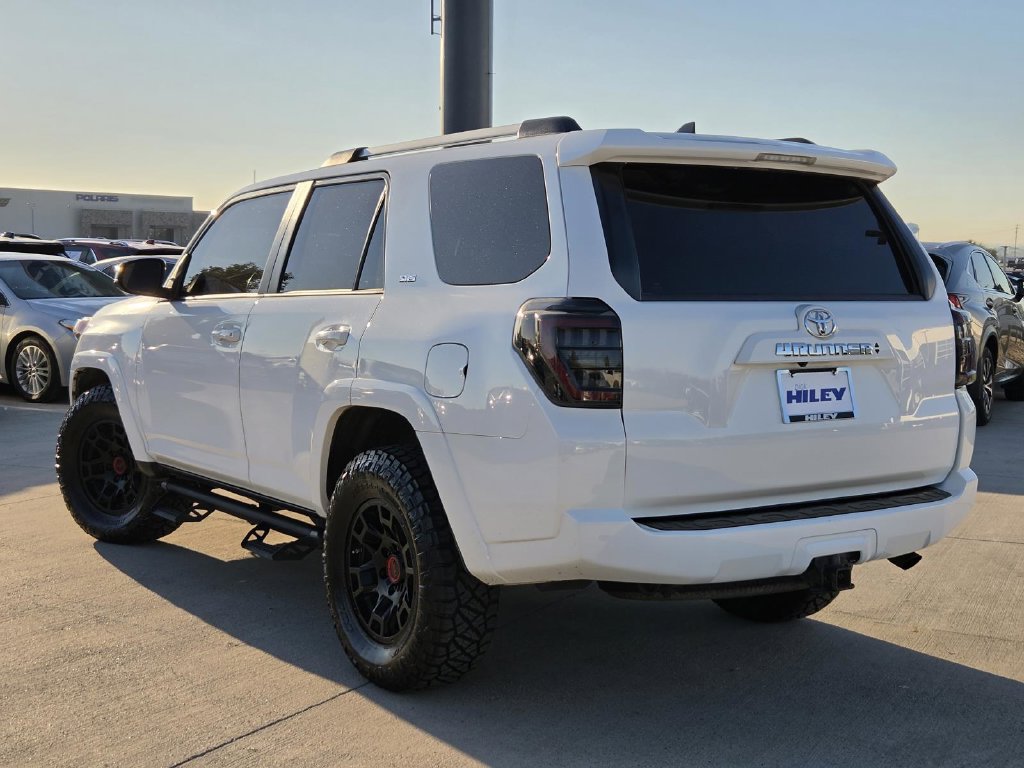 Used 2021 Toyota 4Runner SR5 RWD image 3