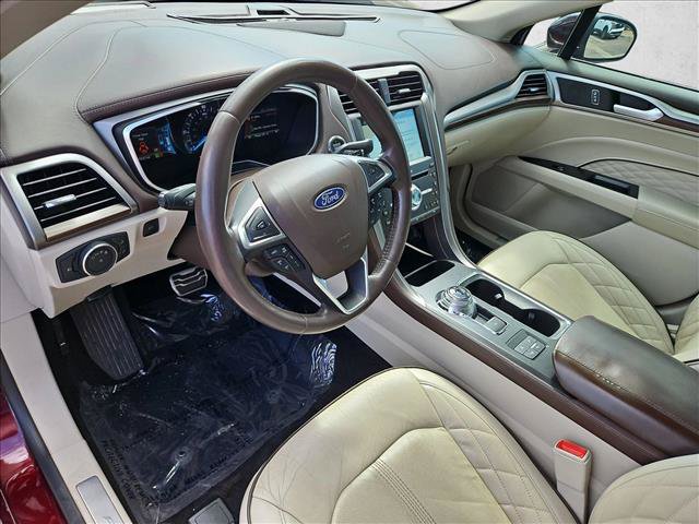 Used 2018 Ford Fusion Platinum FWD image 11