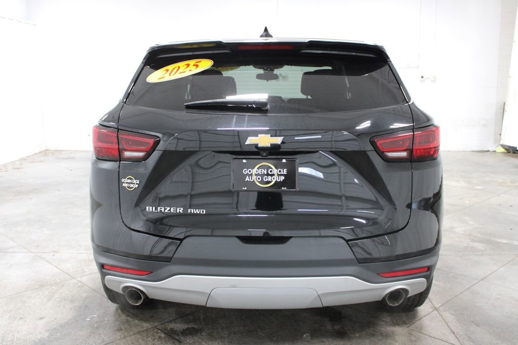Used 2025 Chevrolet Blazer LT image 8