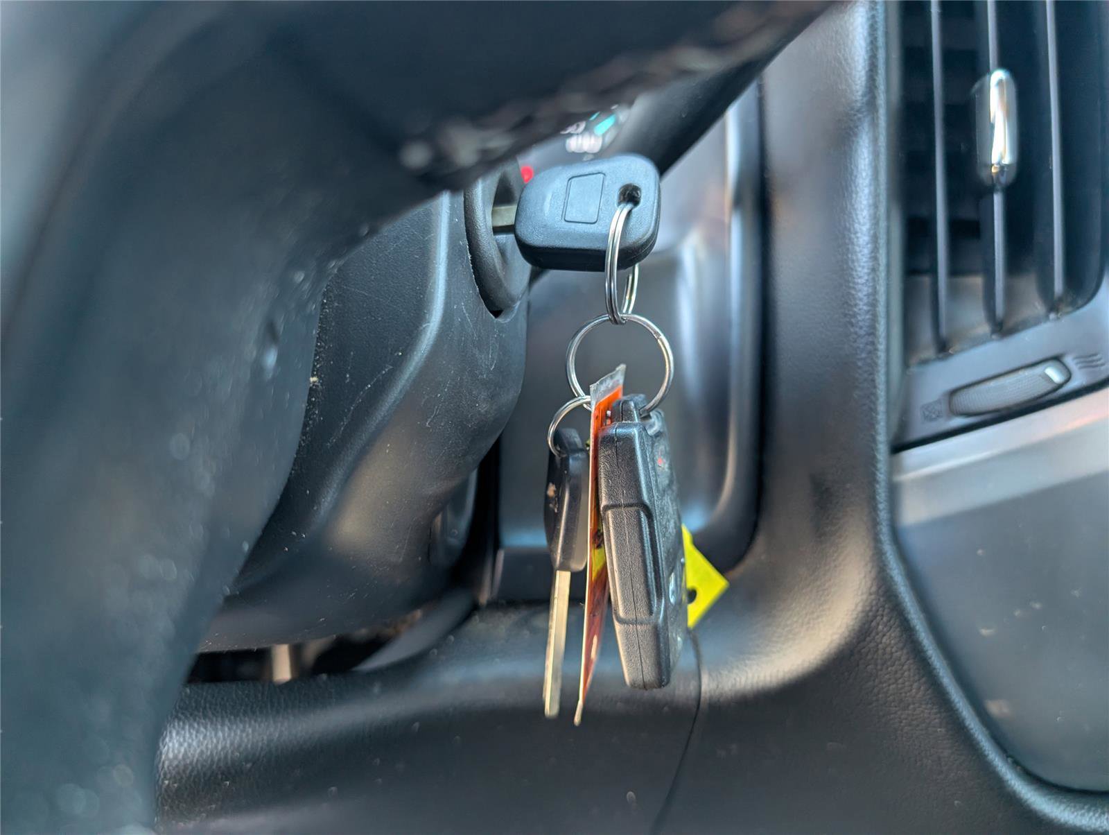 Used 2018 Chevrolet Silverado 1500 LT w/ Texas Edition image 18