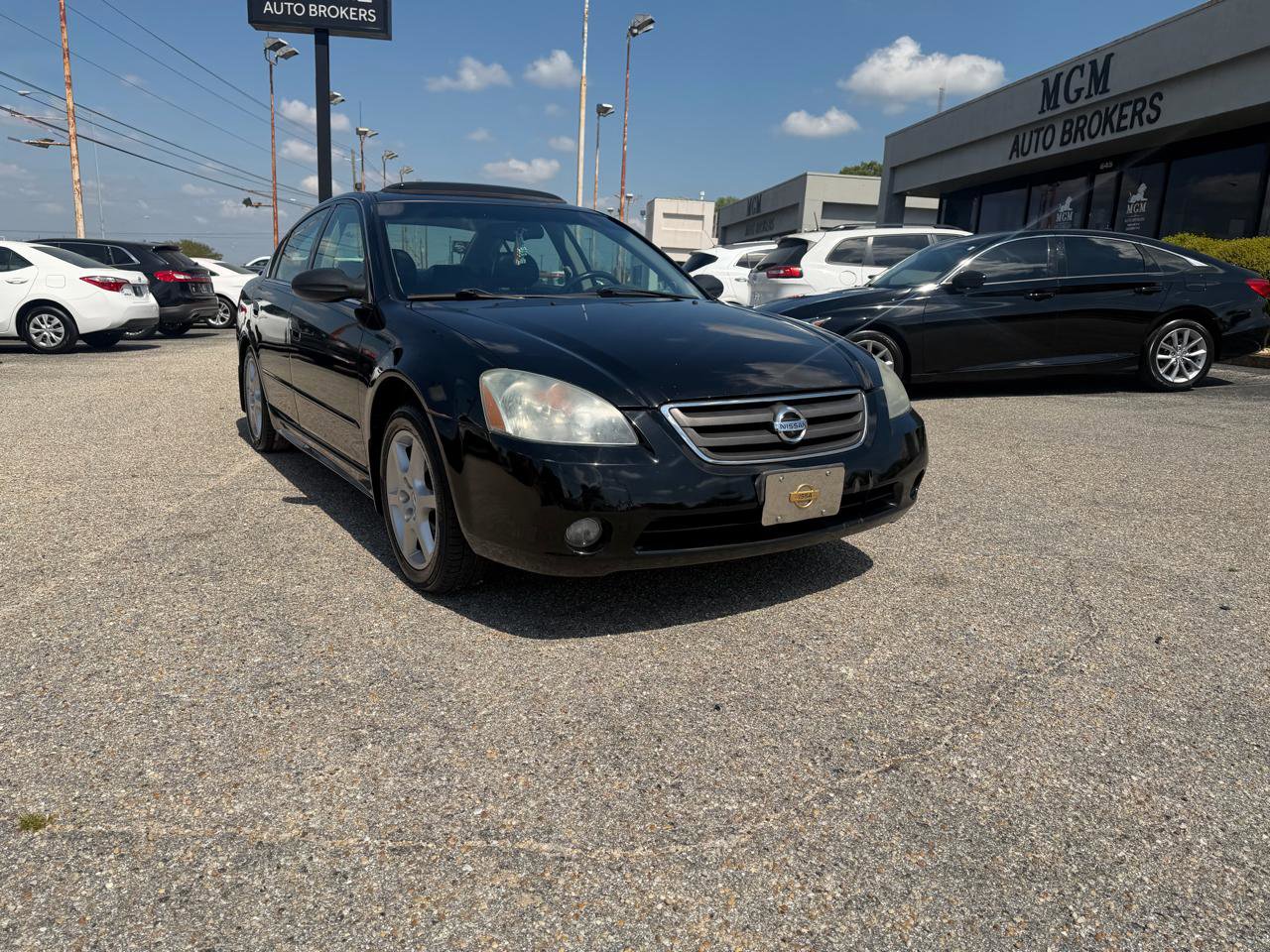 Used 2004 Nissan Altima 3.5 SE w/ Leather Sport Pkg image 3