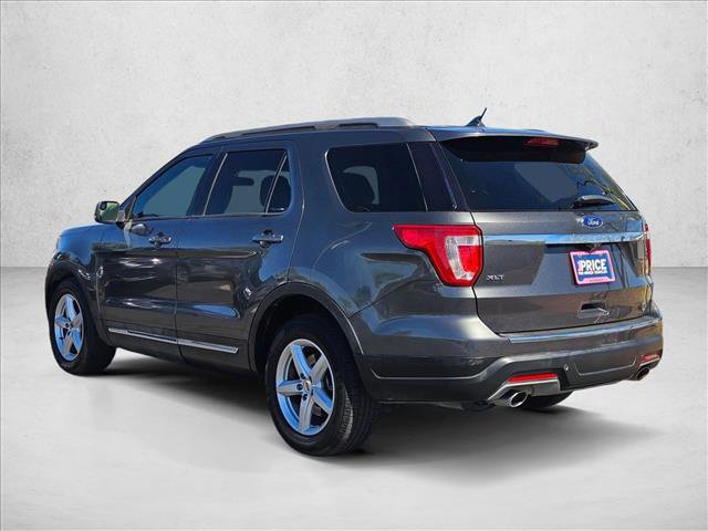 Used 2018 Ford Explorer XLT w/ Equipment Group 202A image 9