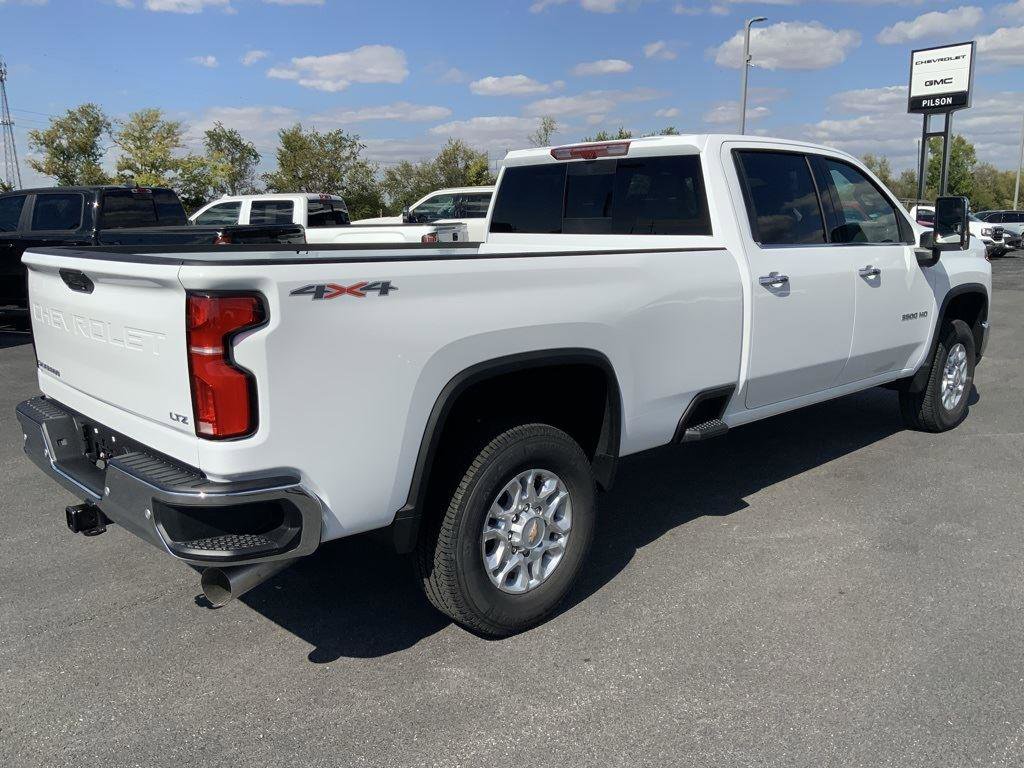 New 2026 Chevrolet Silverado 3500 LTZ w/ LTZ Premium Package image 16