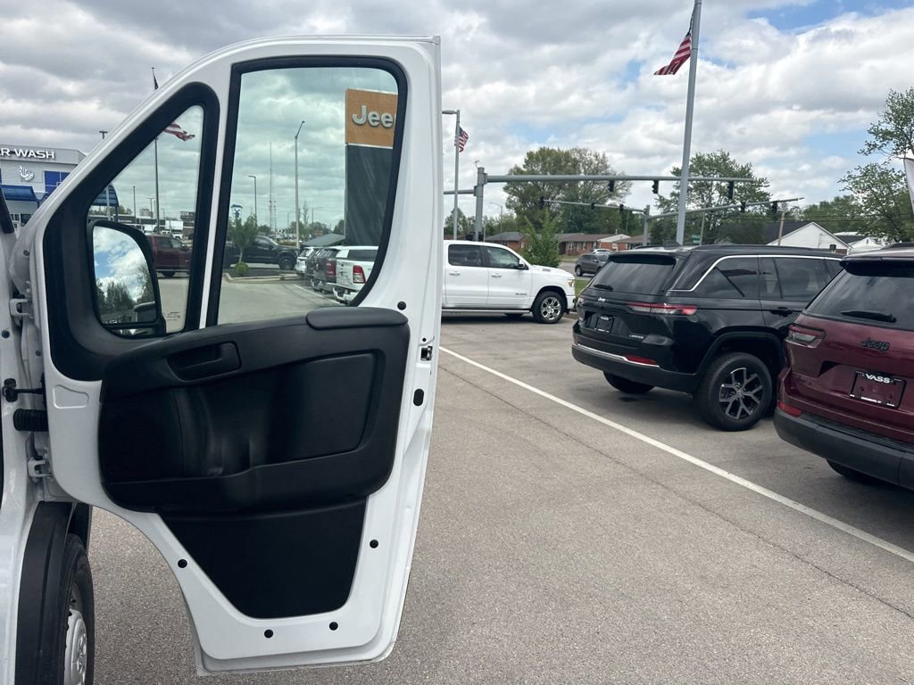 New 2025 RAM ProMaster 1500 w/ Convenience Group image 27