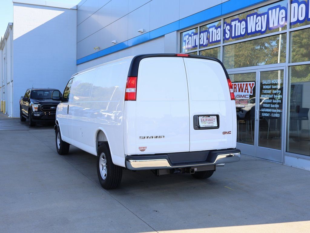 New 2025 Chevrolet Express 3500 Extended w/ Driver Convenience Package image 8