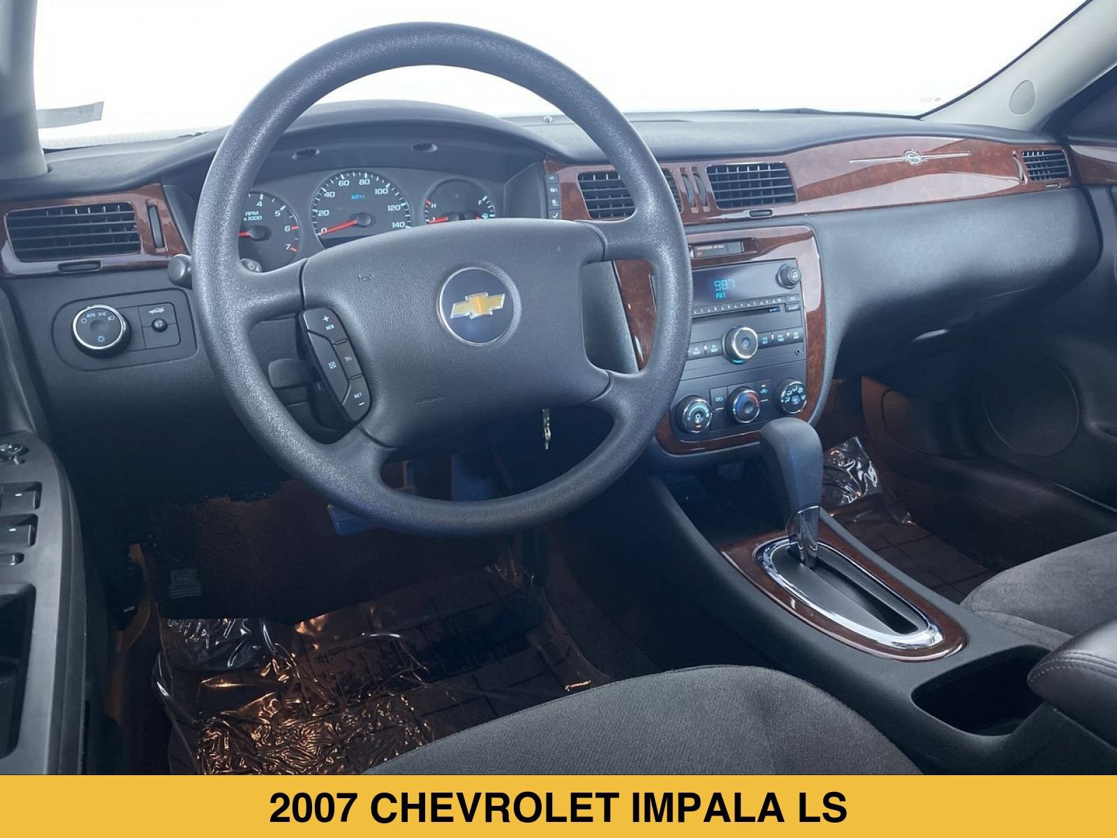 Used 2007 Chevrolet Impala LS FWD image 2