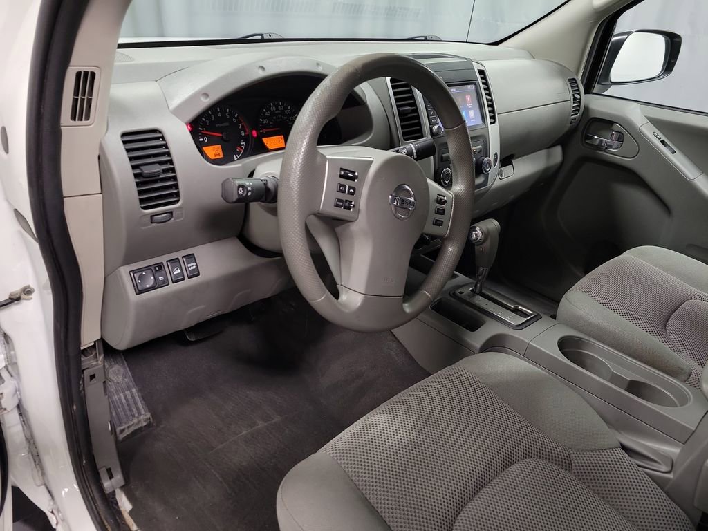Used 2019 Nissan Frontier SV image 15