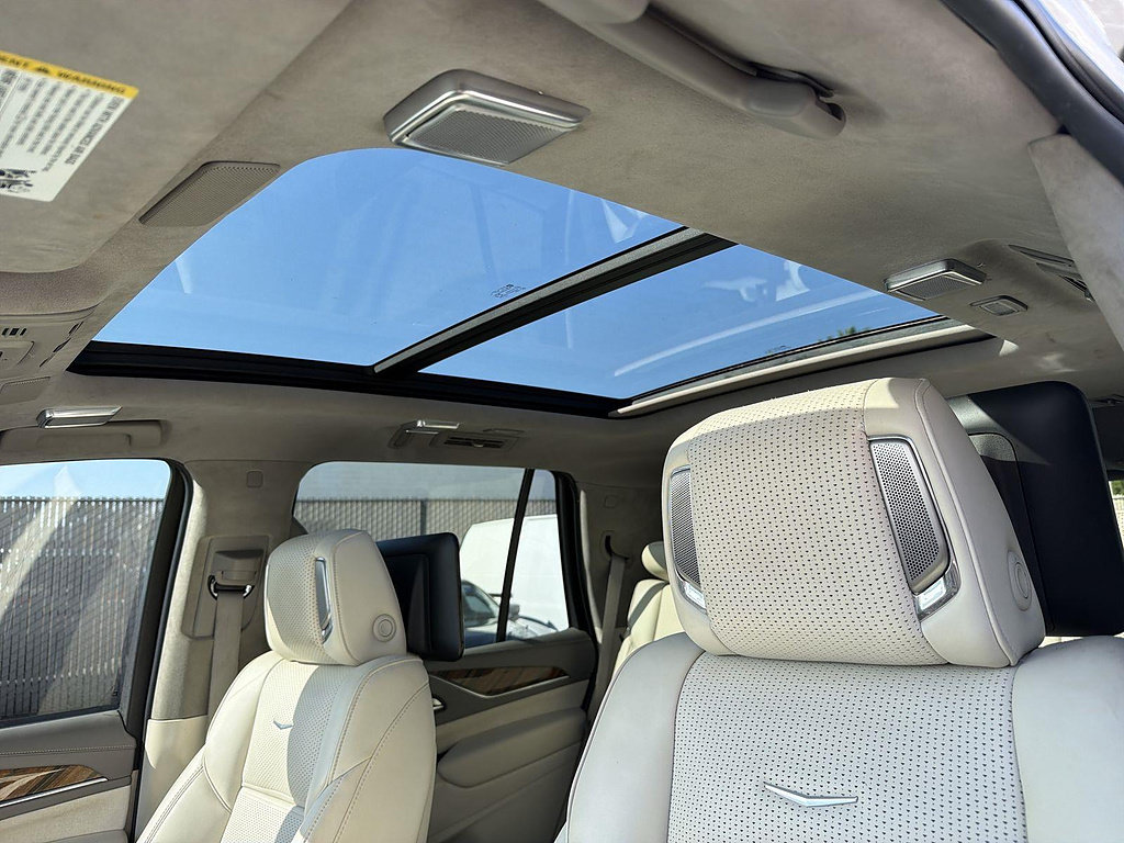 Used 2023 Cadillac Escalade Sport Platinum AWD/4WD image 18