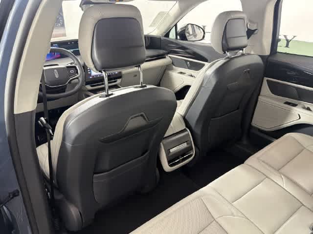 New 2026 Lincoln Nautilus Premier AWD/4WD image 18