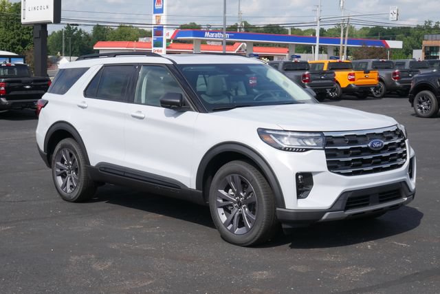 New 2026 Ford Explorer Active w/ Active Comfort Package AWD/4WD image 8