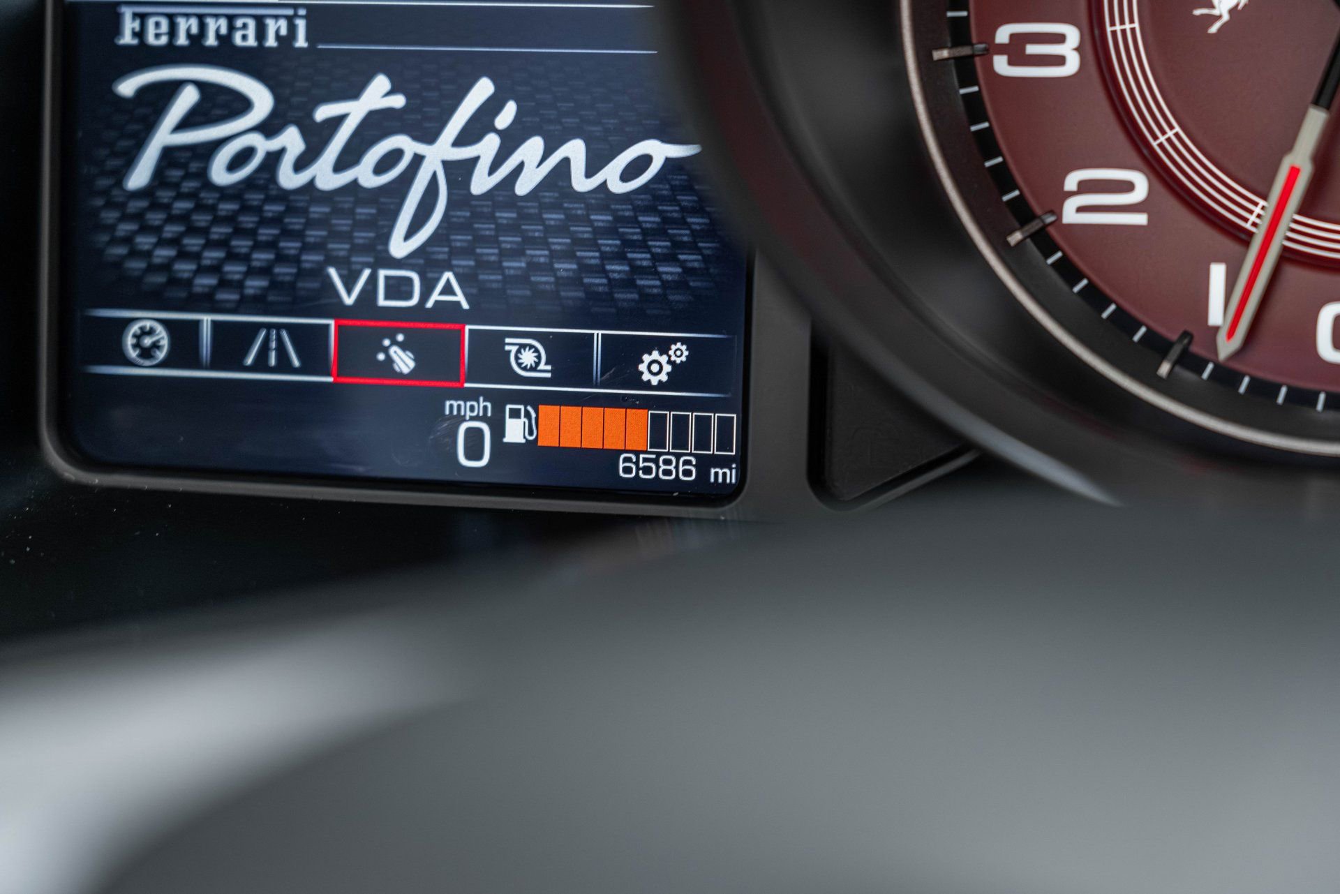 Certified 2020 Ferrari Portofino RWD image 7