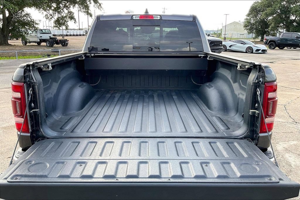 Used 2022 RAM 1500 Laramie AWD/4WD image 33