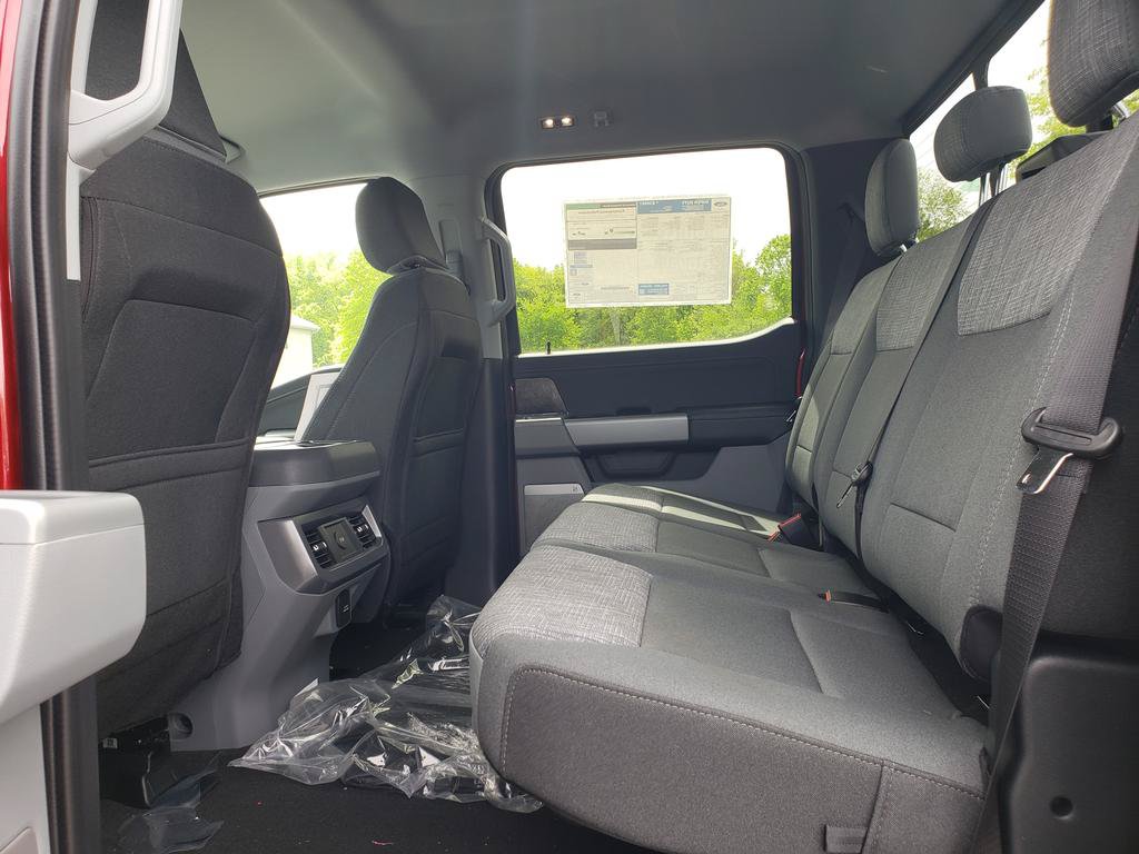 New 2026 Ford F250 XLT w/ XLT Premium Package AWD/4WD image 7