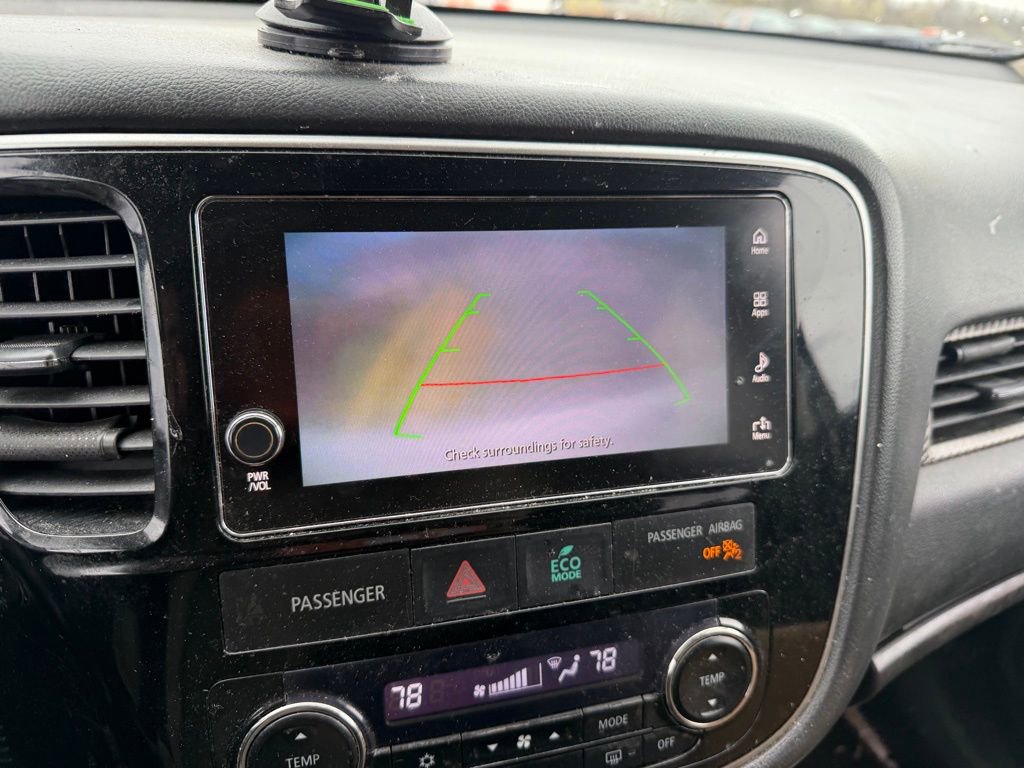 Used 2017 Mitsubishi Outlander FWD image 15