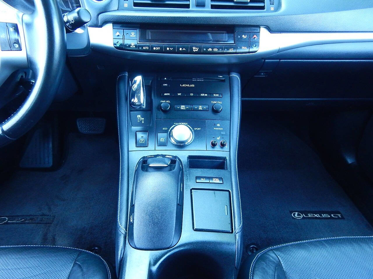 Used 2012 Lexus CT 200h Premium w/ Leather Pkg image 22