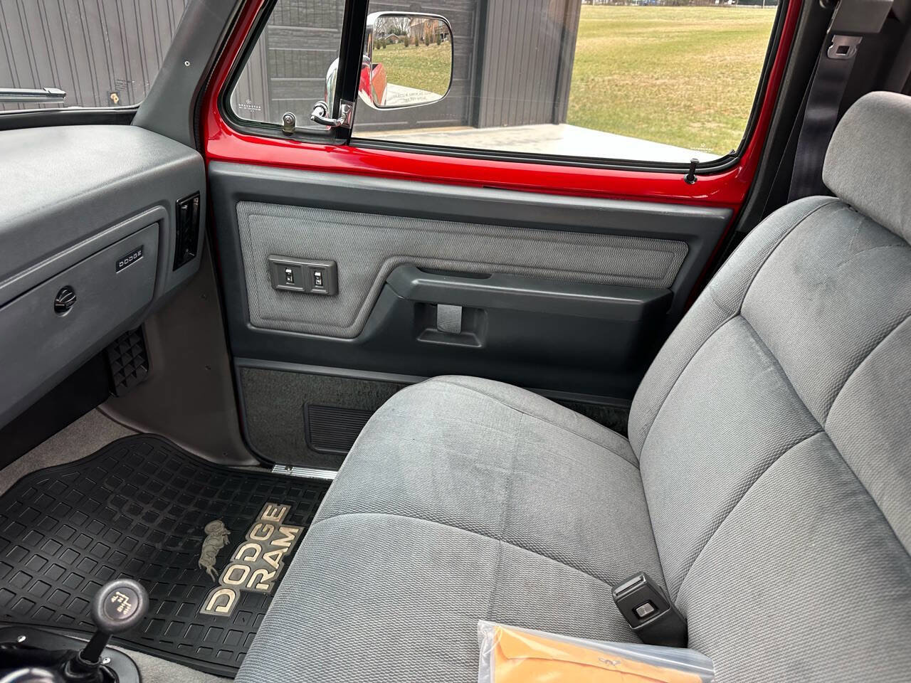 Used 1993 Dodge D/W Truck 250 image 19