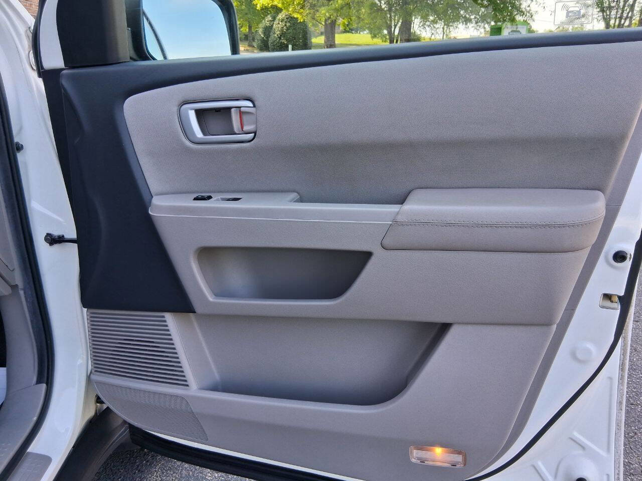 Used 2012 Honda Pilot EX image 19