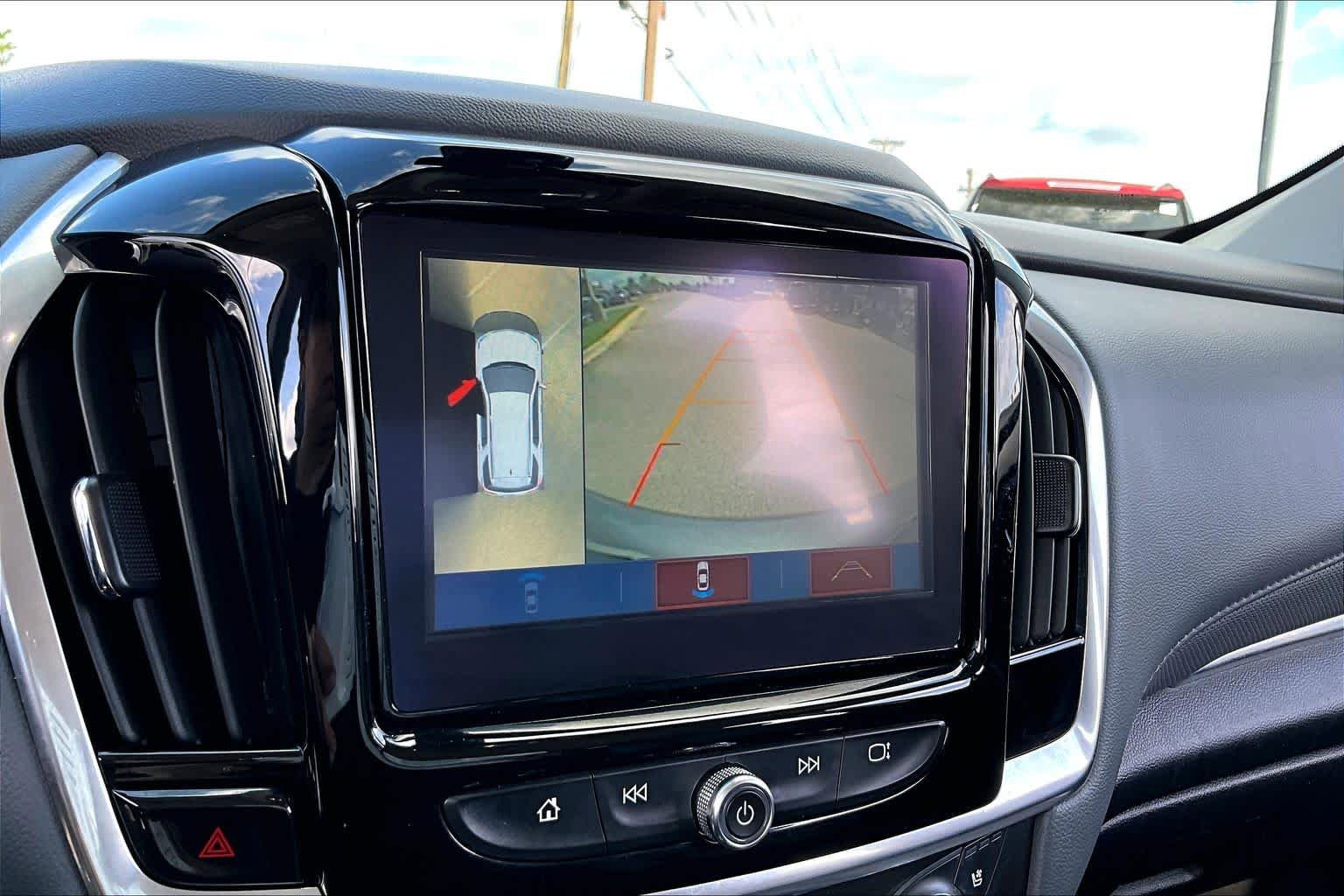 Used 2019 Chevrolet Traverse Premier w/ Driver Confidence II Package image 27