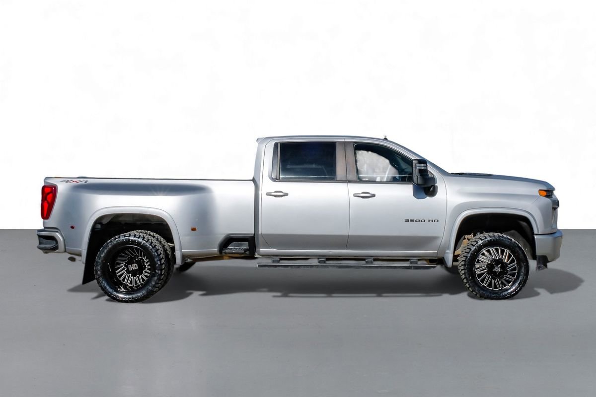 Used 2022 Chevrolet Silverado 3500 LT w/ Convenience Package image 6