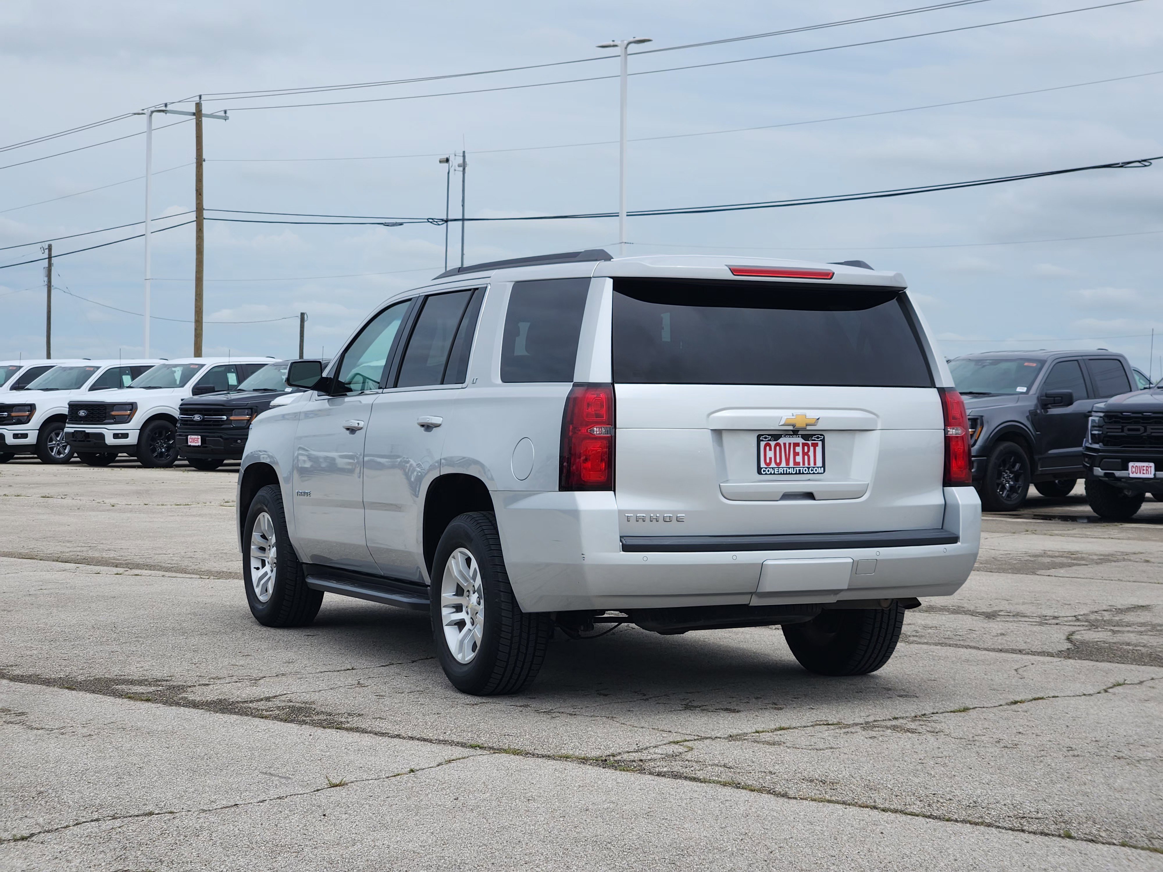 Used 2018 Chevrolet Tahoe LT w/ Luxury Package RWD image 5