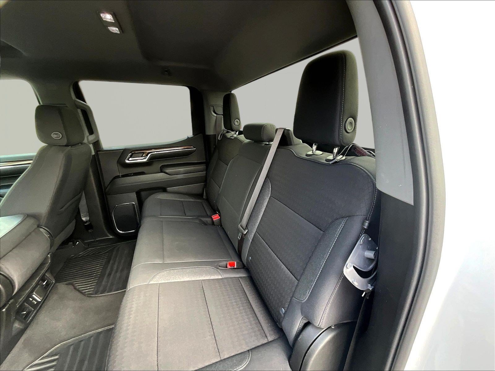 Used 2024 Chevrolet Silverado 1500 LT AWD/4WD image 23
