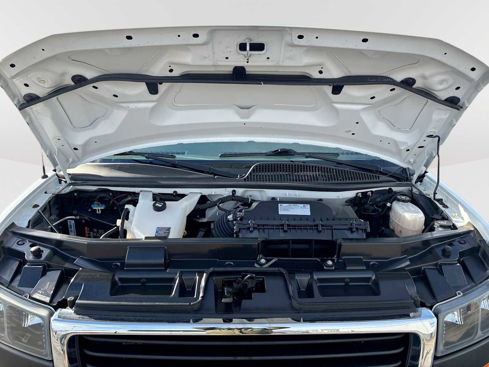 Certified 2022 GMC Savana 2500 image 26