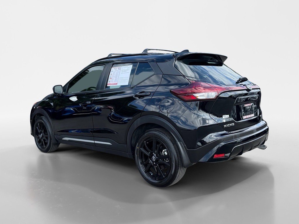 Used 2023 Nissan Kicks SR w/ Interior Electronics Package image 4