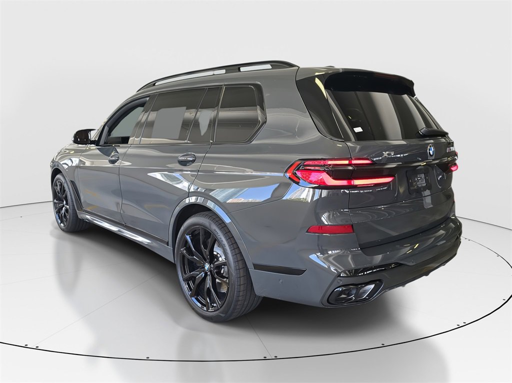 New 2026 BMW X7 M60i w/ Executive Package image 4